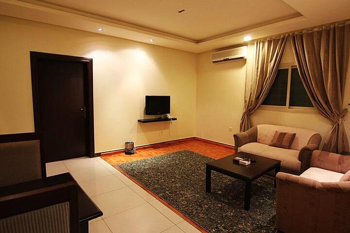 Room 2 of 7