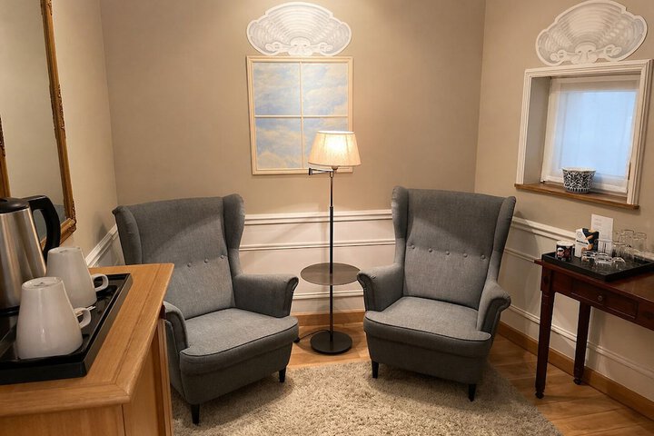 Room 57 of 105