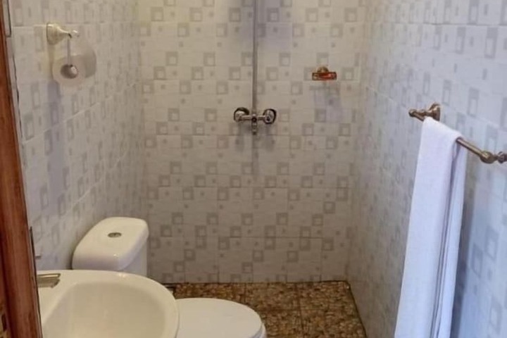 Room 28 of 42