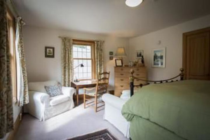 Room 12 of 21