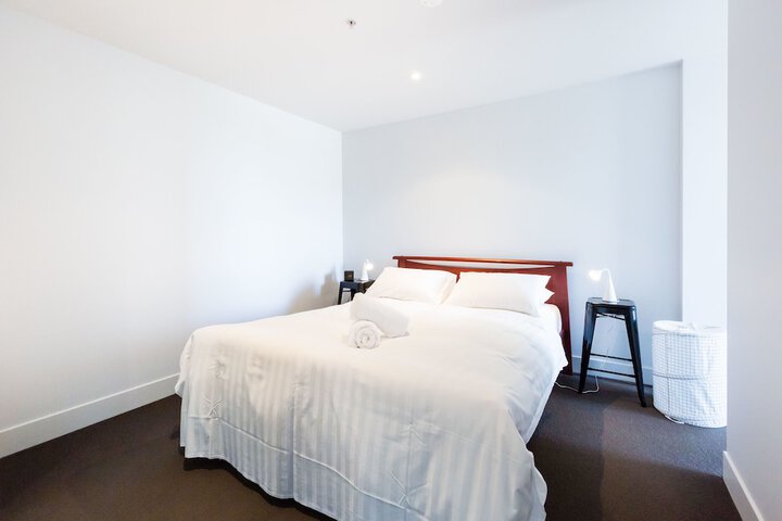 Room 3 of 20