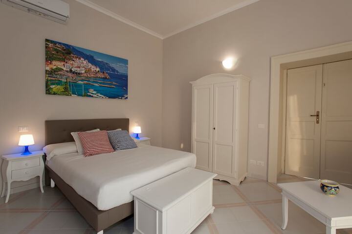 Room 21 of 25