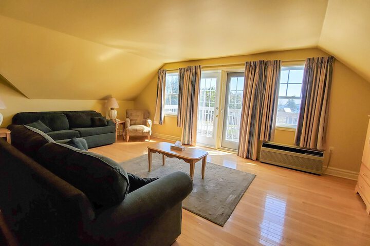 Room 49 of 153