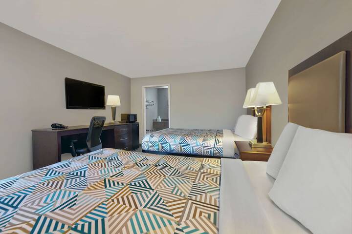 2 Double Beds (5 of 11)