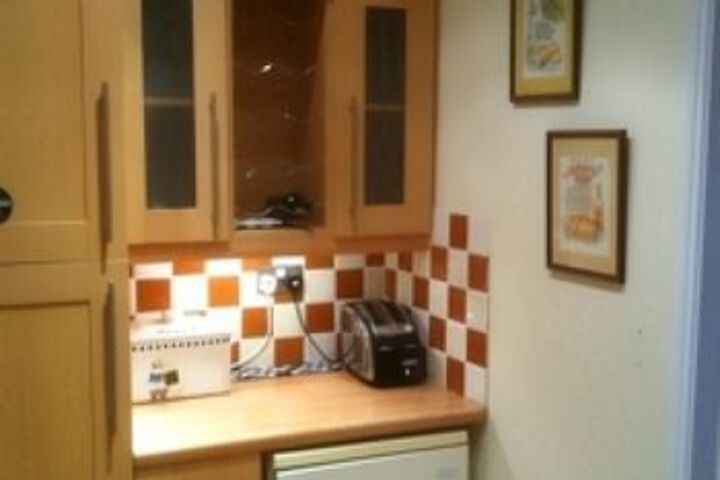 Room 5 of 7