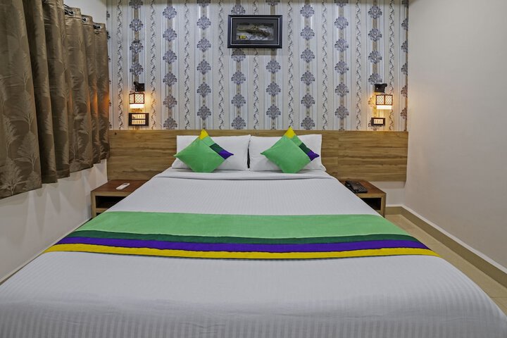 Room 28 of 41