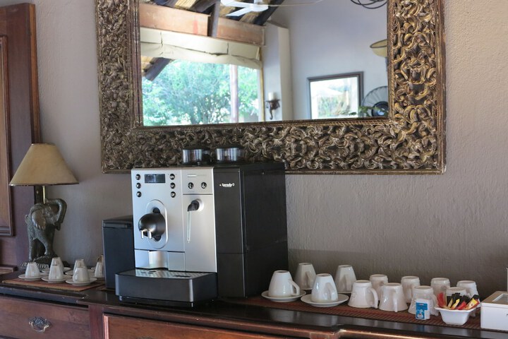 Breakfast/Coffee Service 62 of 91