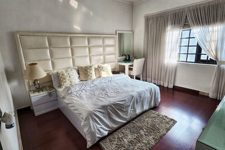 Room 5 of 22
