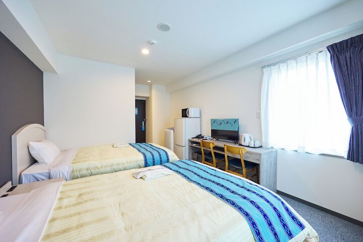 Room 6 of 19