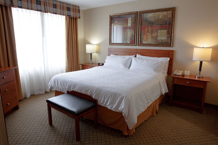 1 King Bed Suite (1 of 5)