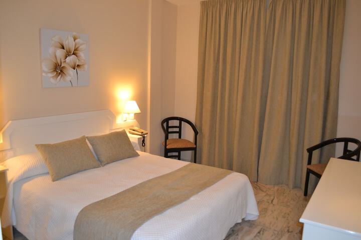 Room 6 of 70