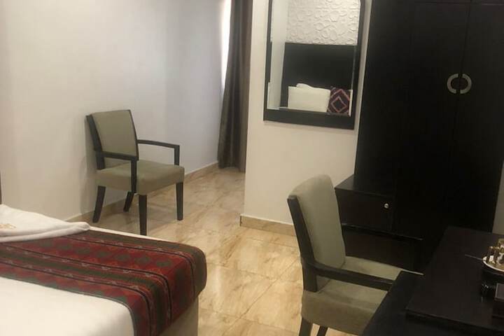 Room 20 of 53