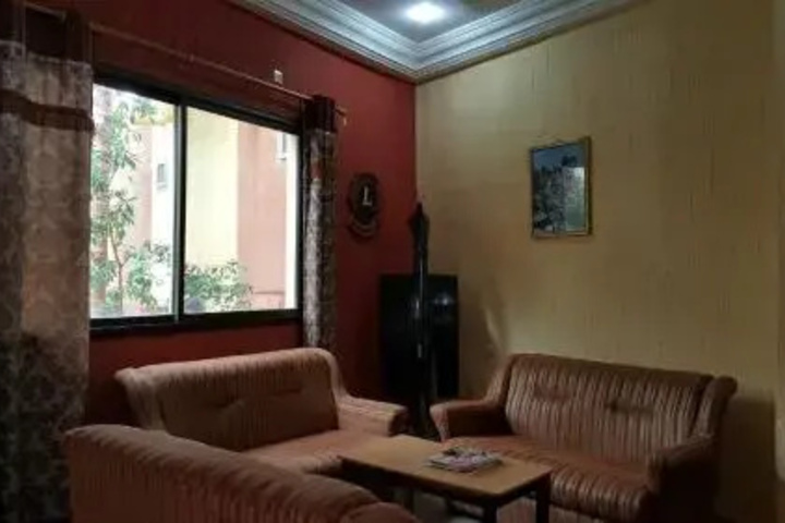 Room 5 of 11