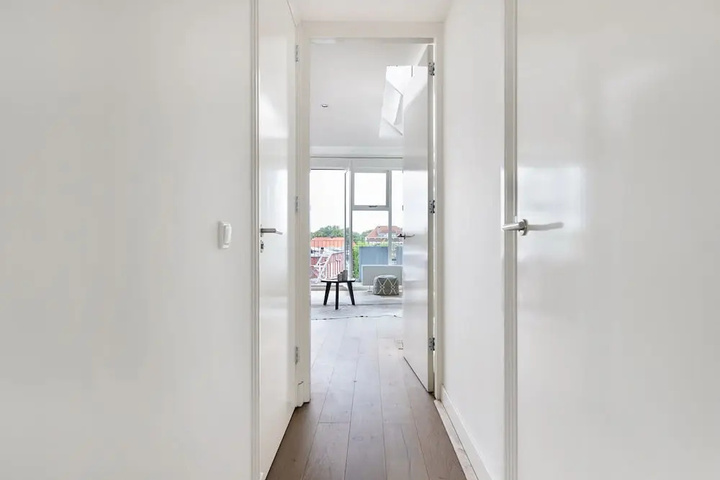 Room 2 of 14