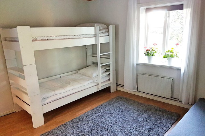 Room 15 of 140