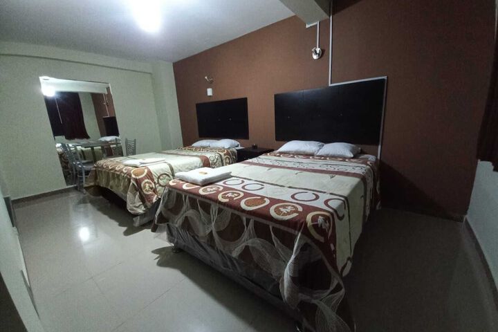 Room 6 of 74