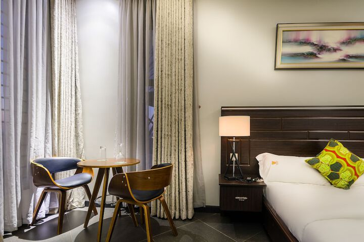 Room 16 of 41