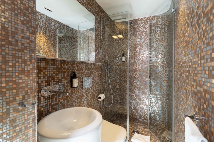 Bath Photo