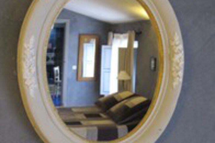 Room 28 of 40