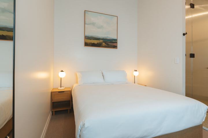 Room 5 of 26