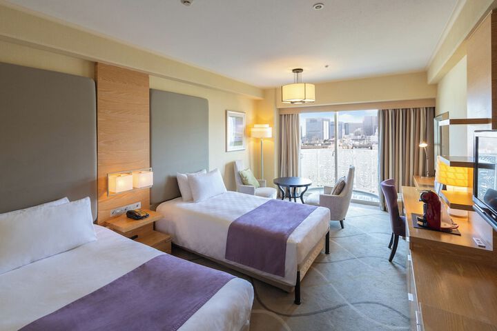 Room 45 of 239