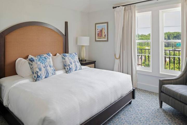 Standard | King Bed (33 of 40)