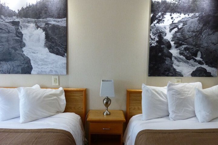 Room 16 of 40