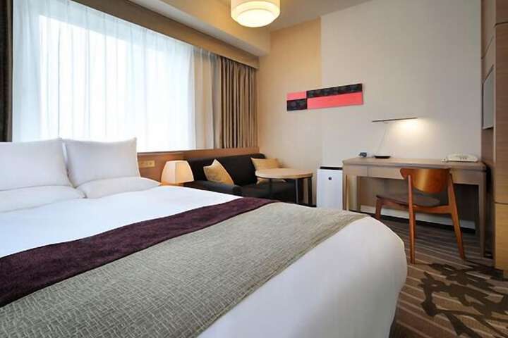 Room 16 of 79