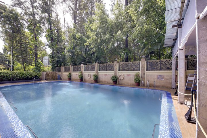 Pool 50 of 67
