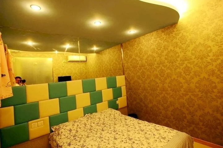 Room 20 of 21