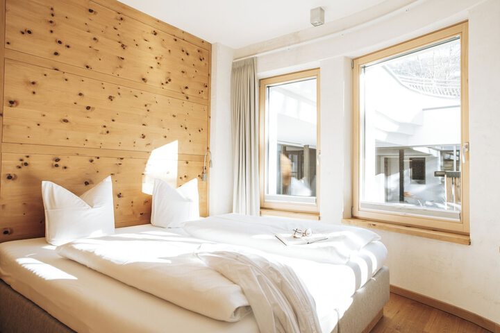 Room 29 of 240