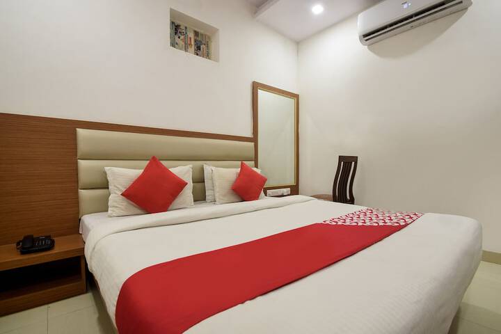 Room 10 of 21