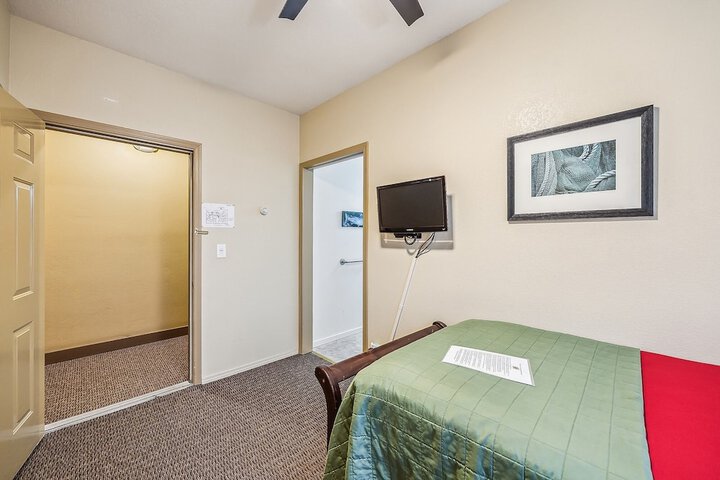 Room 31 of 118