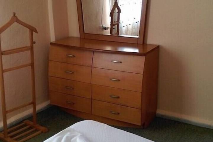 Room 8 of 21