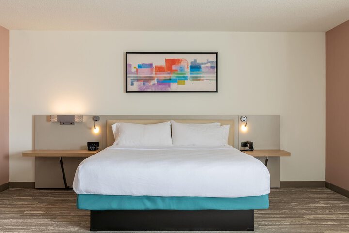 Room 21 of 80