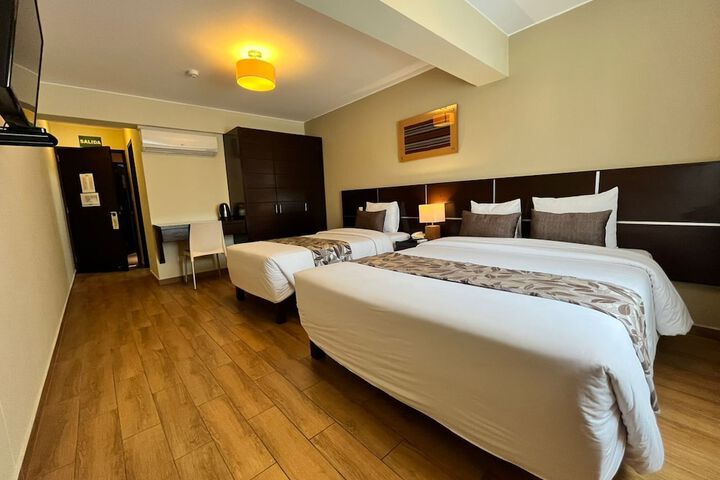 Room 34 of 87