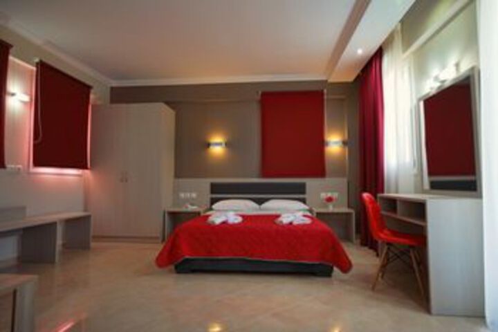 Room 17 of 30