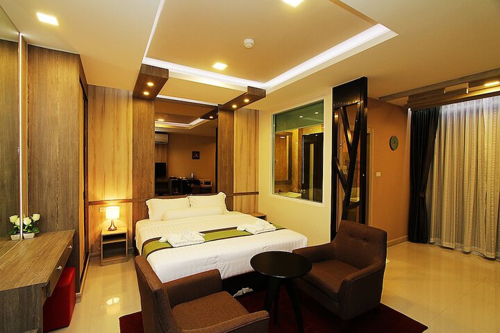 Room 16 of 79
