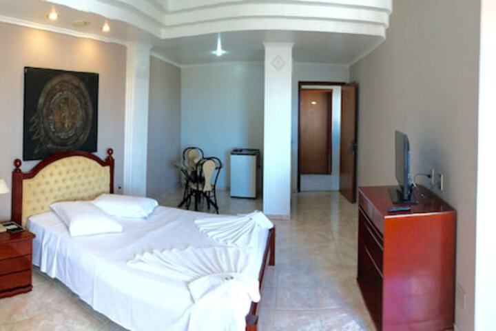 Room 9 of 39