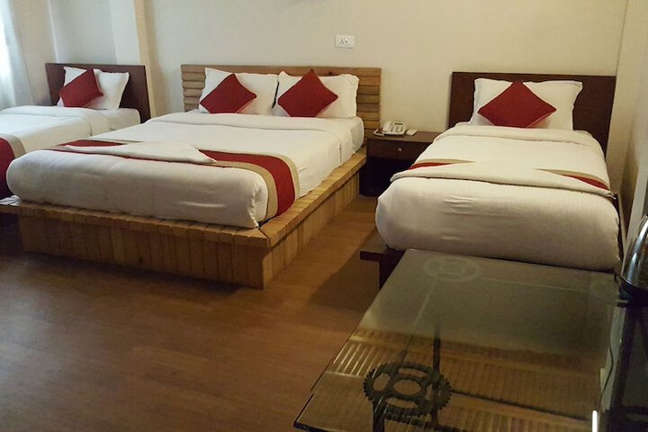 Room 9 of 31
