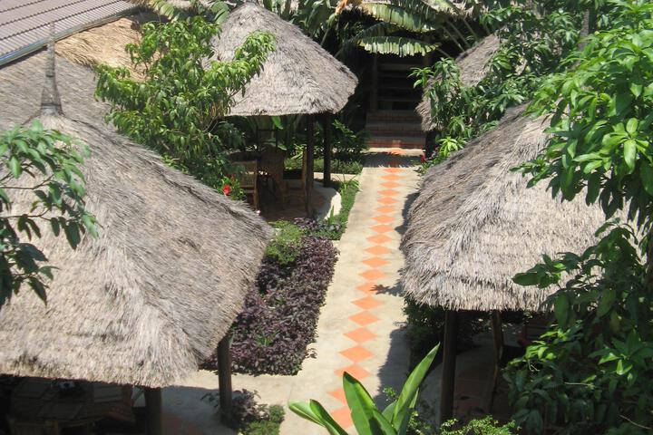 Hotel Exterior 4 of 5