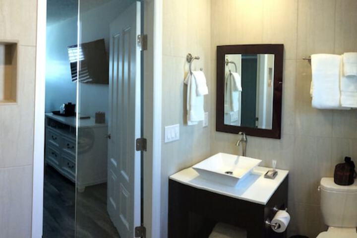 Room 32 of 58