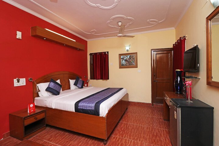 Room 22 of 34
