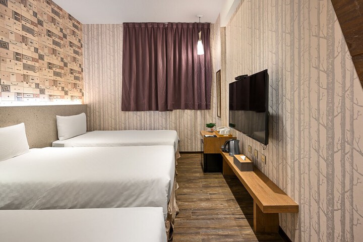 Room 14 of 86