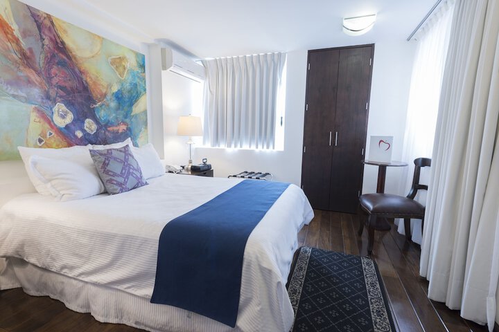 Room 5 of 75