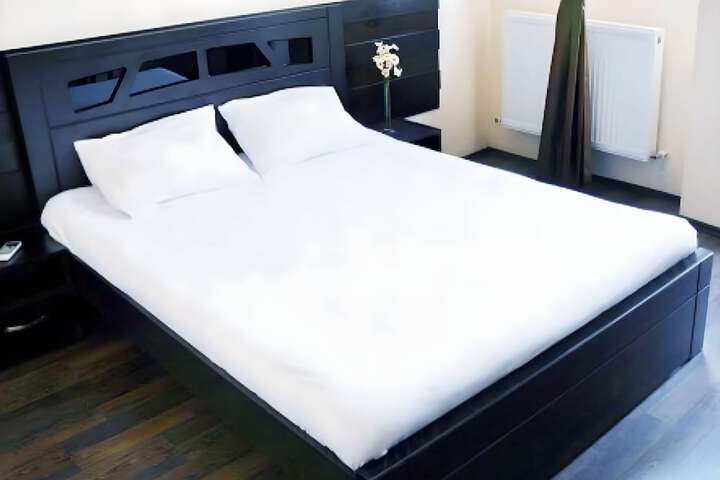 Room 10 of 21