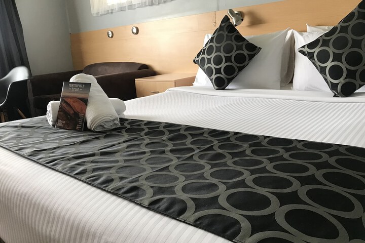 Room 28 of 152
