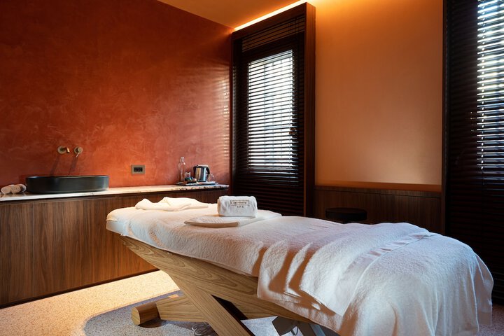 Spa 32 of 57