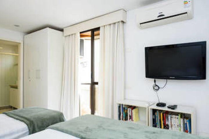 Room 8 of 26