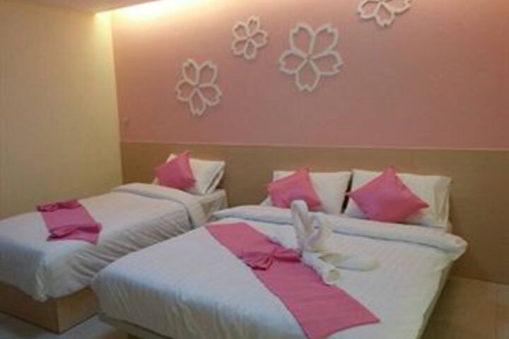 Room 15 of 34